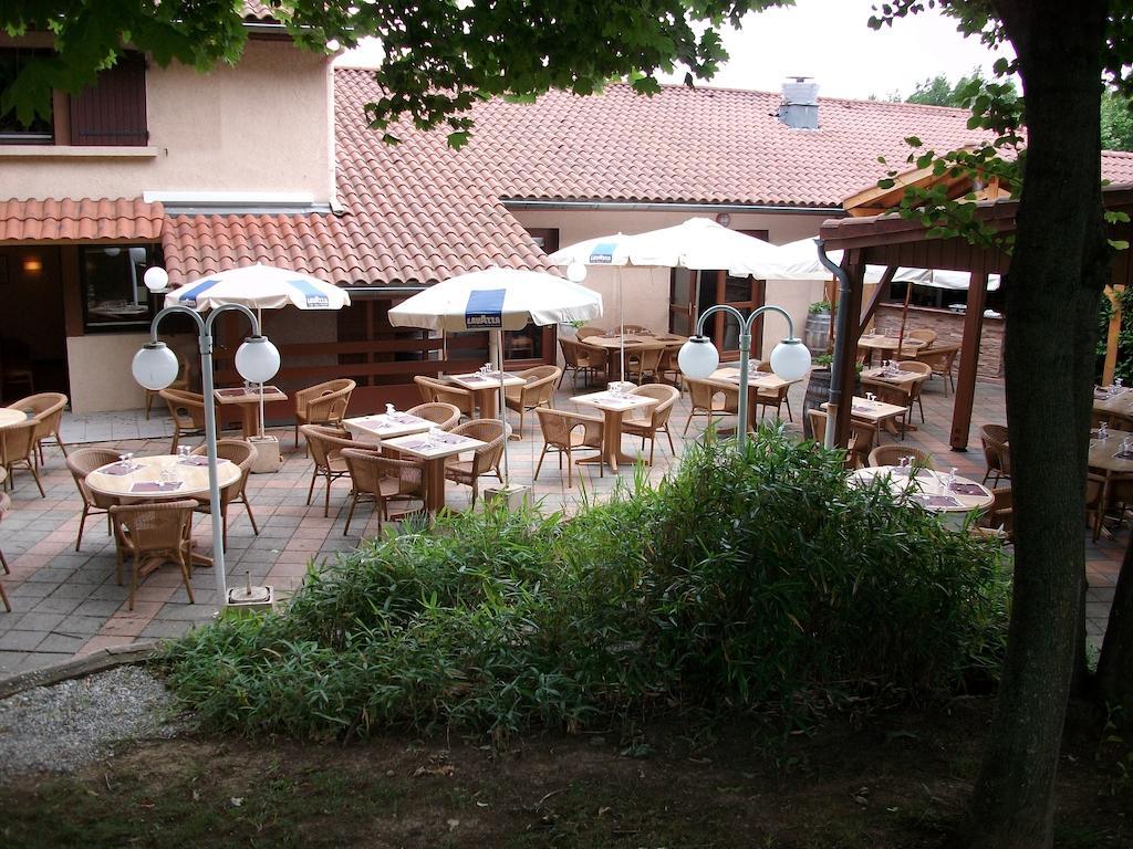 Kyriad Grenoble Sud - Seyssinet Buitenkant foto