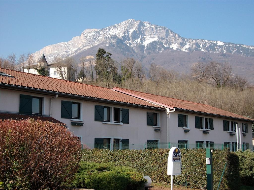 Kyriad Grenoble Sud - Seyssinet Buitenkant foto